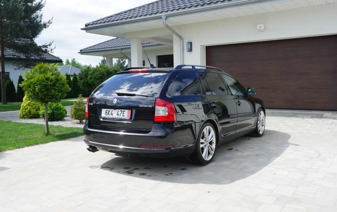 Skoda Octavia cena 31900 przebieg: 279000, rok produkcji 2010 z Warka małe 254